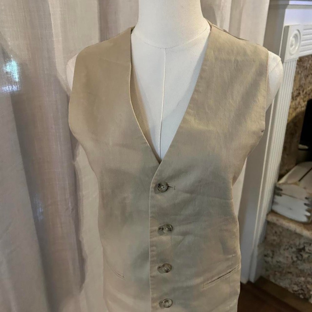 Linen vest